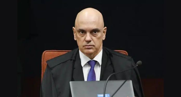 Alexandre de Moraes bloqueia criptomoedas