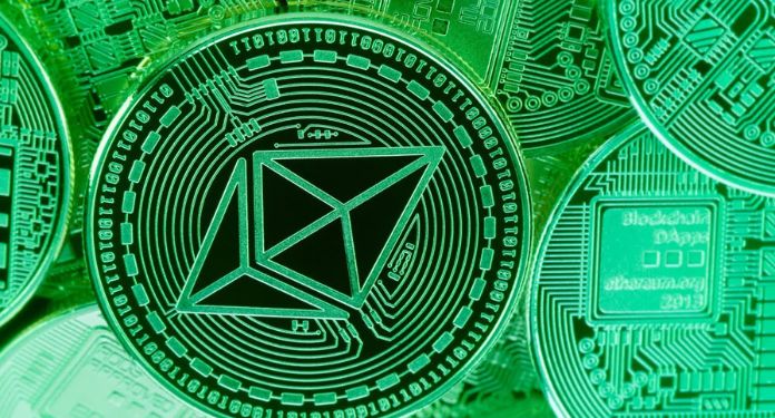 Ethereum perde fôlego para outras criptomoedas mas continua em alta